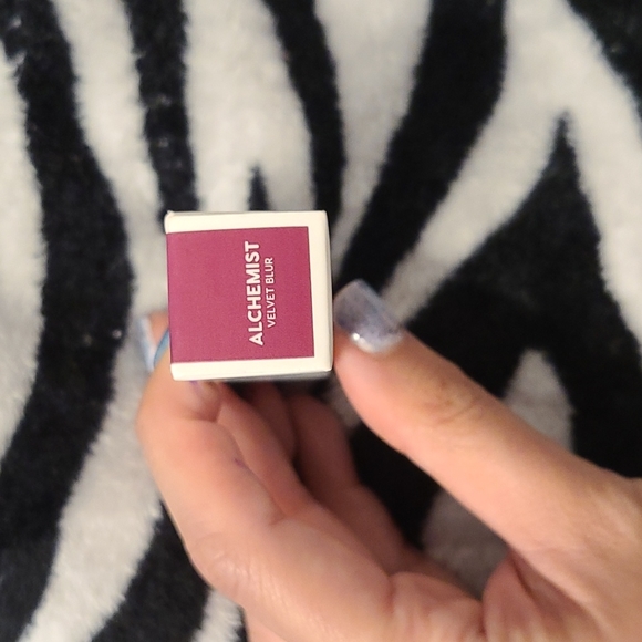 Colourpop lipstick - Picture 2 of 2